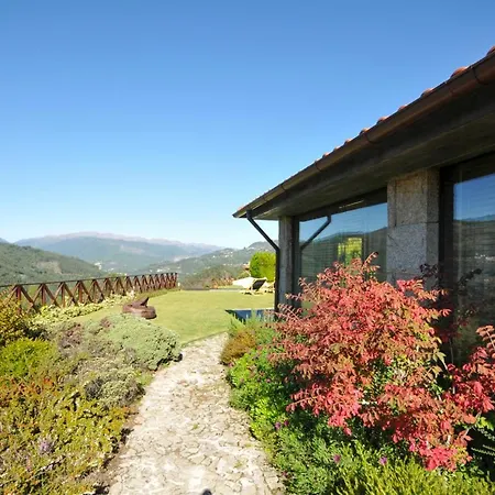 Sleeps 6 Pool Wifi Villa